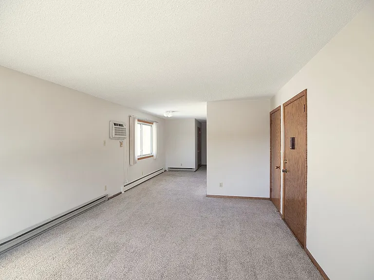 1311 University Dr N — Photo 2