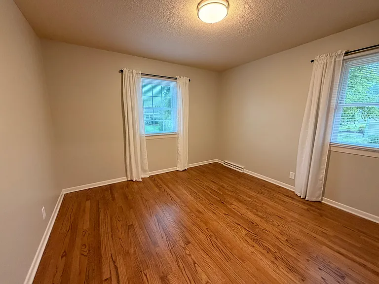 1216 Robin Dr — Photo 19