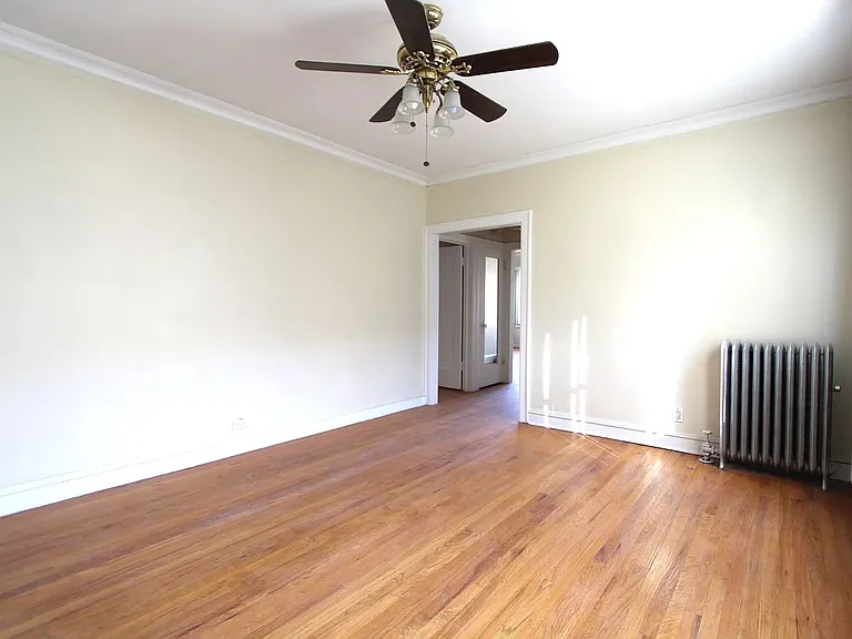7414 S Prairie Ave — Photo 3