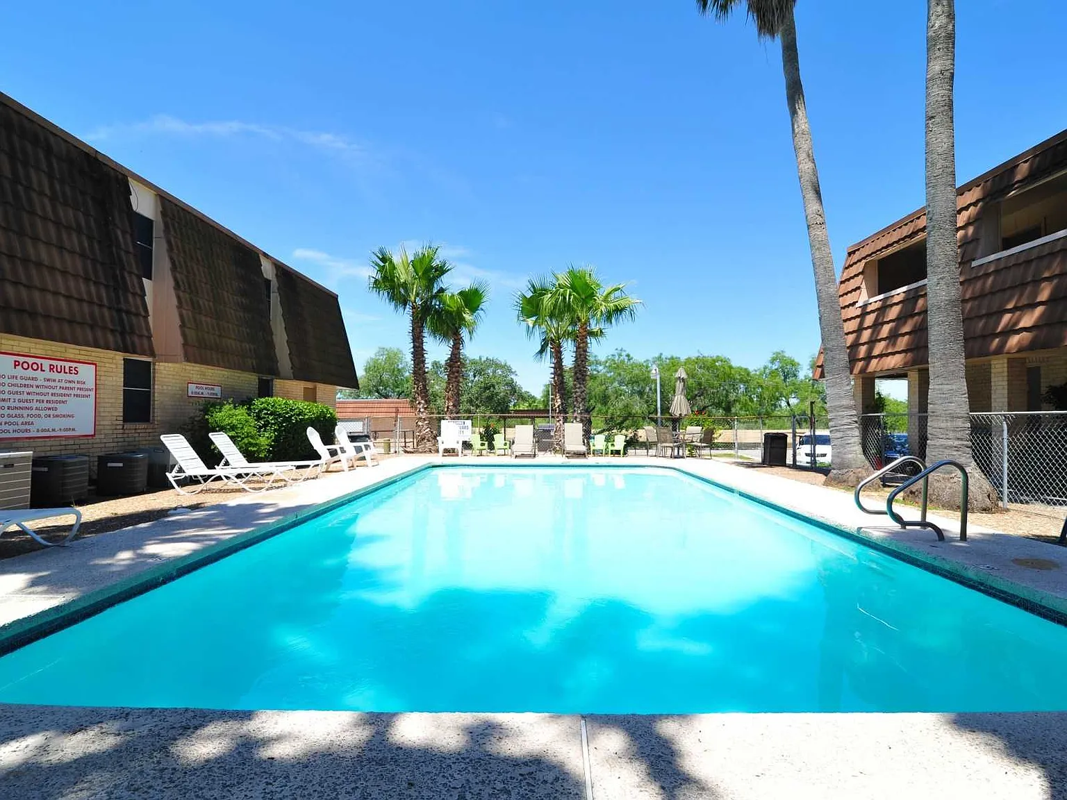 Arroyo Apartments — Photo 1