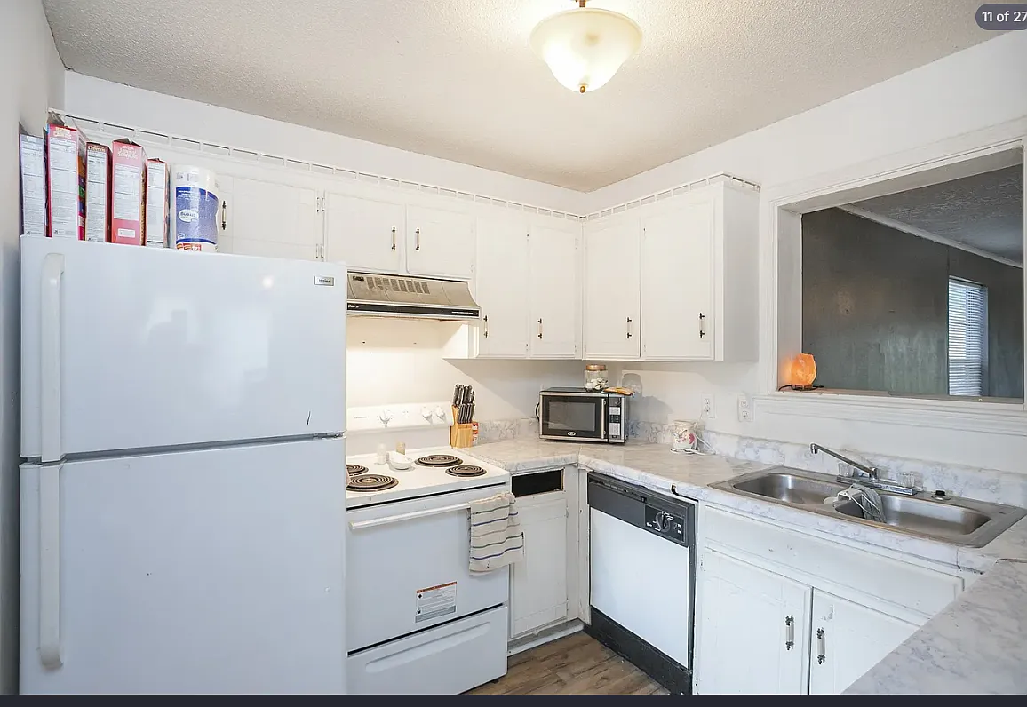 3 bed, 2.5 bath, 1404 sqft, $1,850 — Photo 3