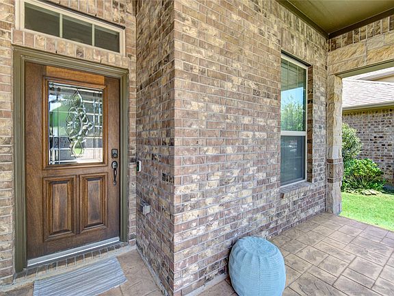 4th image of 23610 Villa Lisa Dr