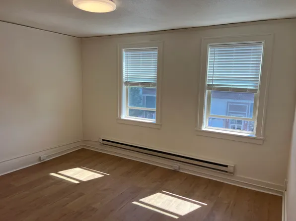 1237 Commerce Ave APT 10, Longview, WA 98632