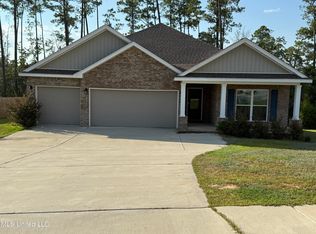 11584 Paige Cv, Ocean Springs, MS 39564