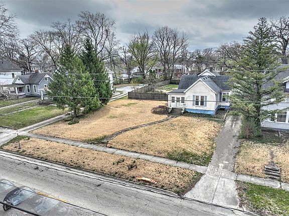 4th image of 1437 W Main St