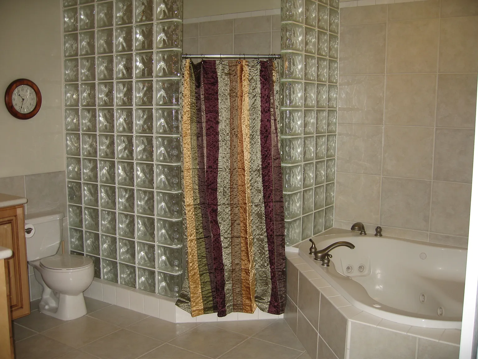 1005 E Meadow - 1 — Photo 2