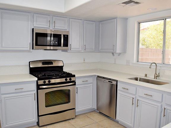 5th image of 7128 Tropical Island Cir