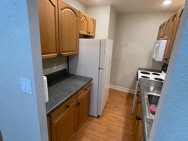 3715 NW 84th Ave — Photo 25