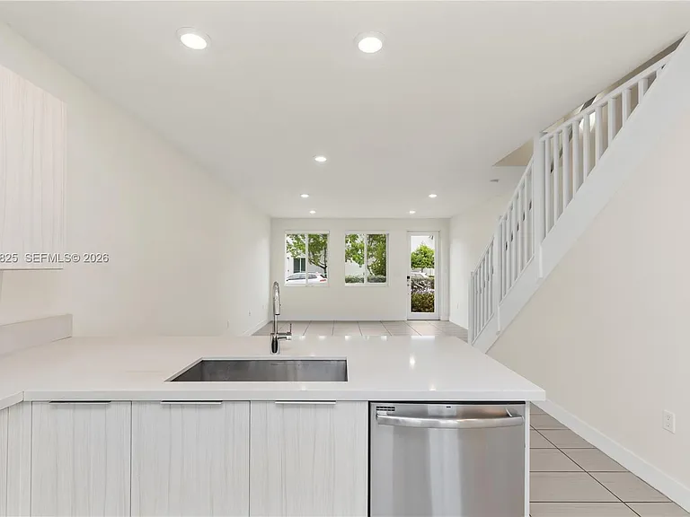 6416 NW 102nd Ct #115 — Photo 5