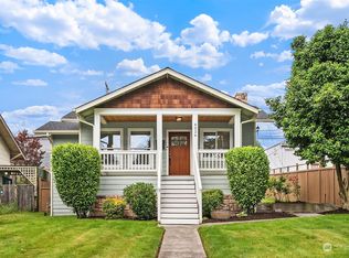 6026 44th Ave SW, Seattle, WA 98136
