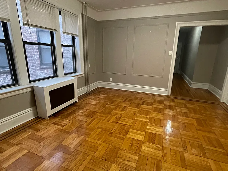 93-95 Fairview Ave #5D — Photo 3