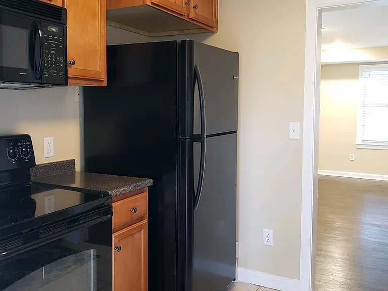 117 N Claire Dr — Photo 7