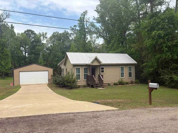 384 McMullen Ln, Hallsville, TX 75650