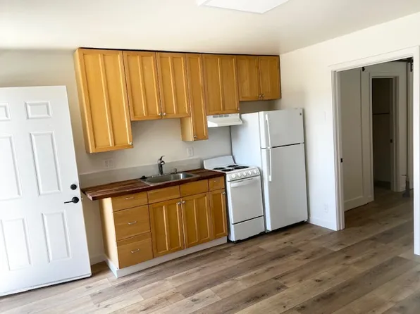 244 2nd St #F, Encinitas, CA 92024