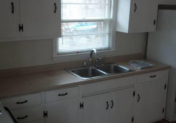 3rd image of 1018 Willowbrook Dr #1