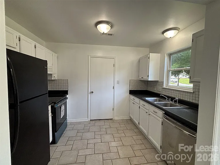 9419 Oren Thompson Rd — Photo 11