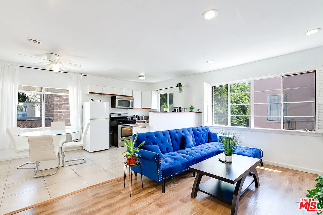 1 bed, 1.0 bath, $3,200 — Photo 1