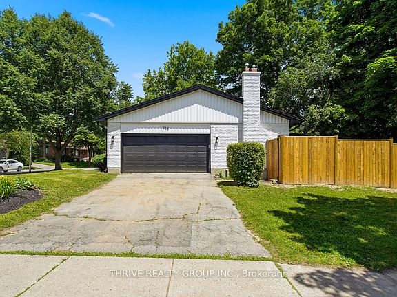 4th image of 744 Barclay Rd