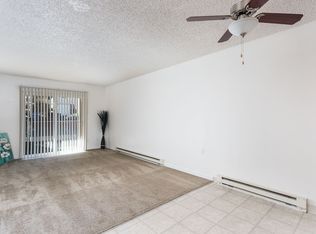 Executive 1801 (542), Portland, OR 97230