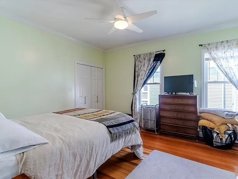 18 Irma Ave #2 — Photo 14