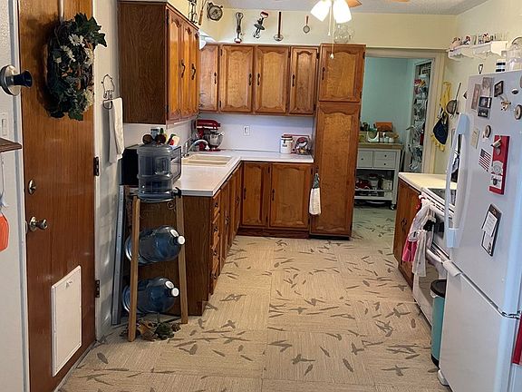 5th image of 410 E 47th St