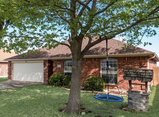 9320 Rhea Ct, White Settlement, TX 76108