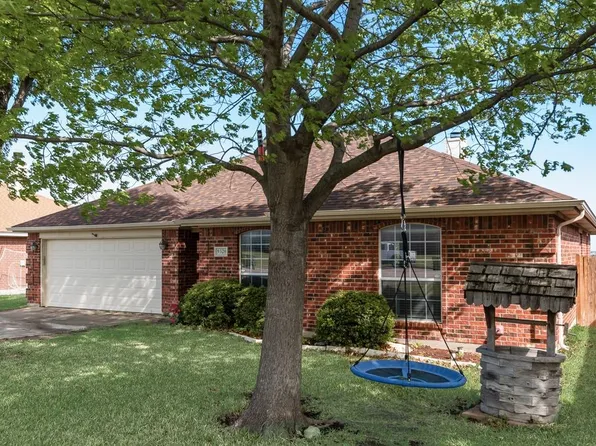 9320 Rhea Ct, White Settlement, TX 76108