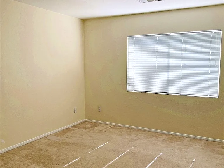 3496 Meridale Dr — Photo 28