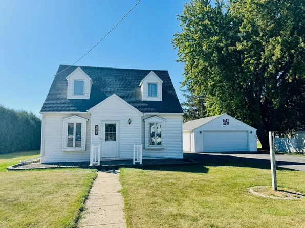 2350 29th St, Slayton, MN 56172