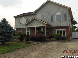 6704 Falling Star Dr, Louisville, KY 40272