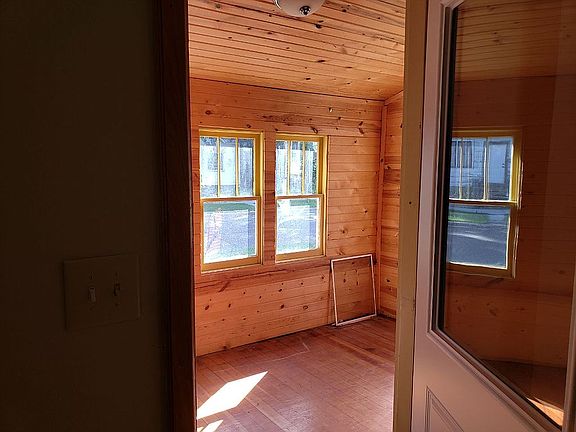 3 season porch/entry