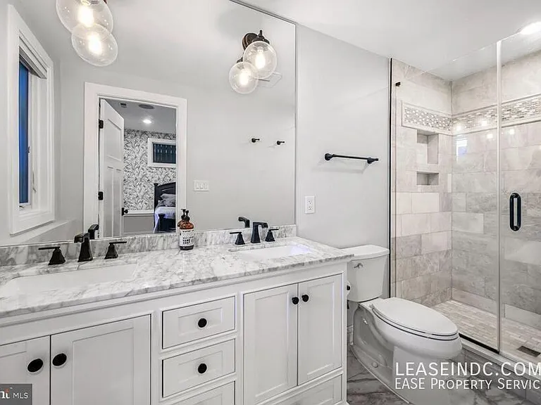 1317 Randolph St NW #1 — Photo 15