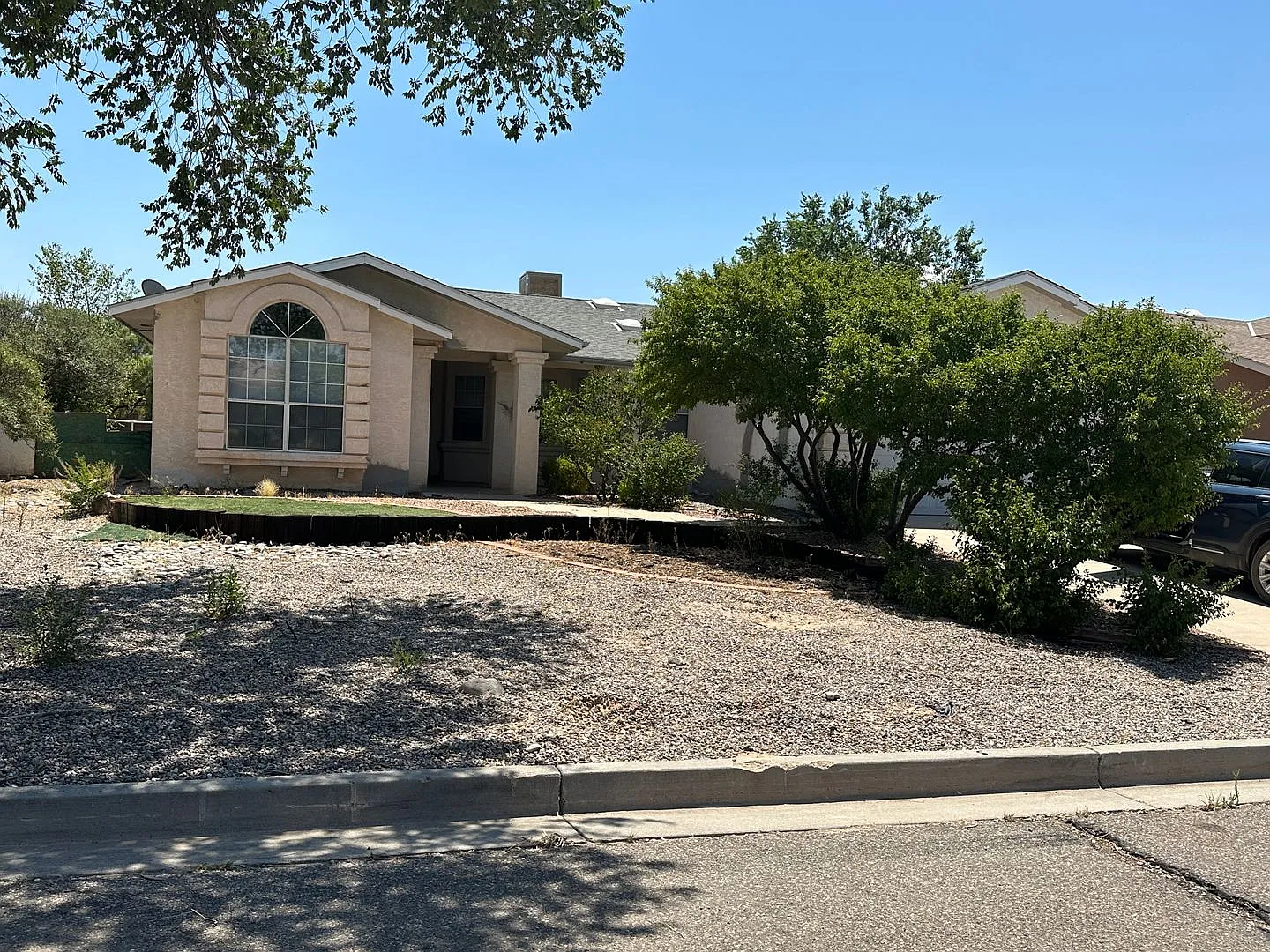 2621 Sandia Loop — Photo 1