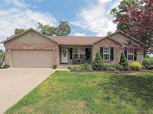 362 Moss Ln, Farmington, MO 63640