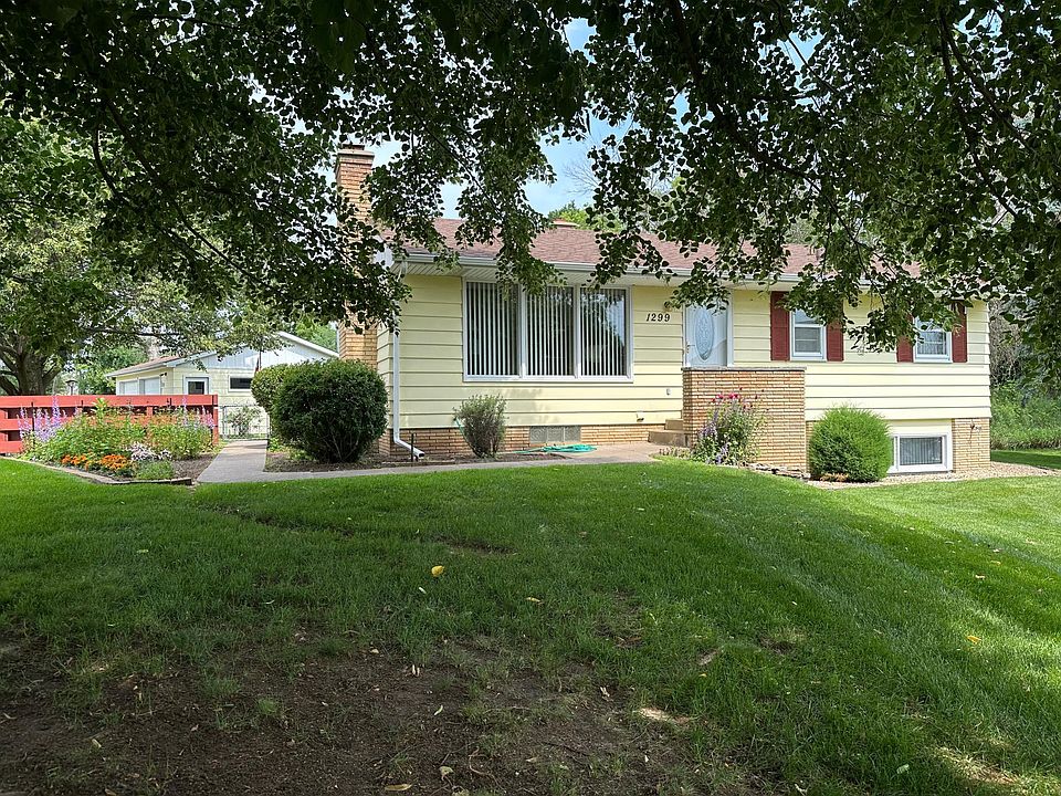 2nd image of 1299 Birch Lake Blvd N