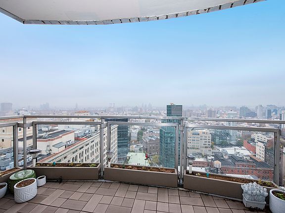 4th image of 60 E 8th St APT 31K