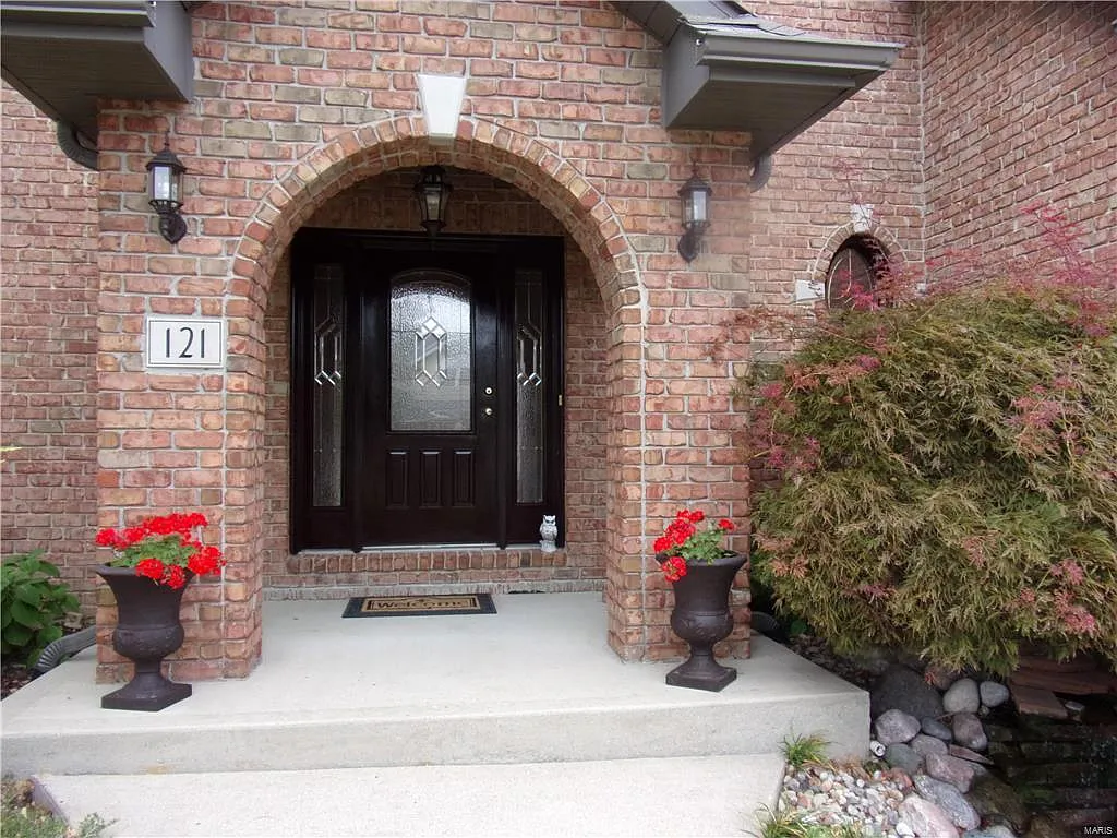 121 Taylor Lake Dr photo 1