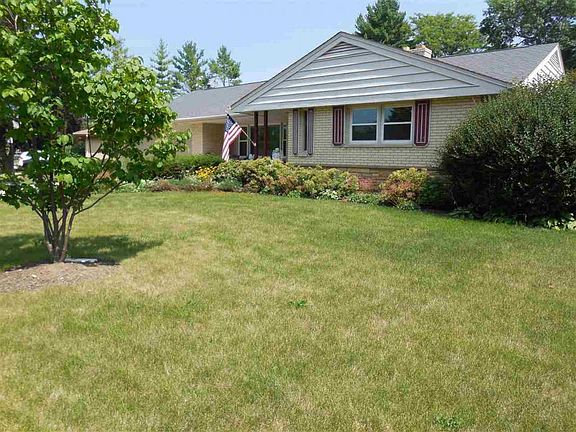 2nd image of 5261 Crestdale Dr