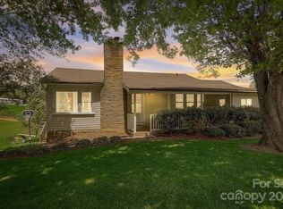 1393 Queentown Rd, Canton, NC 28716