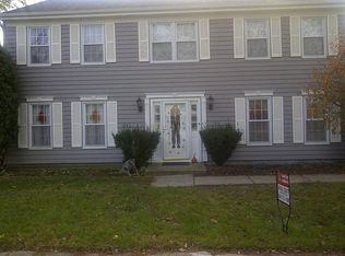 2025 Wheeler St, Woodridge, IL 60517