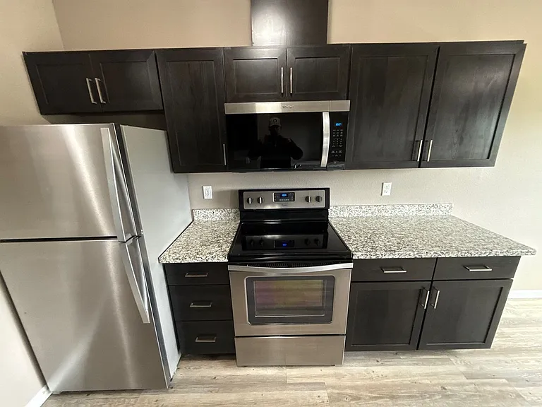 Hawthorne Place Apartments — Photo 11