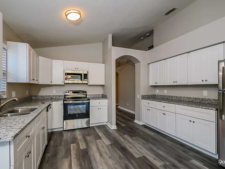 10327 Hunters Haven Blvd — Photo 3