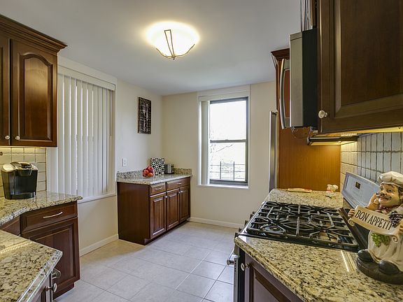 4th image of 18-35 Corporal Kennedy Street #2B