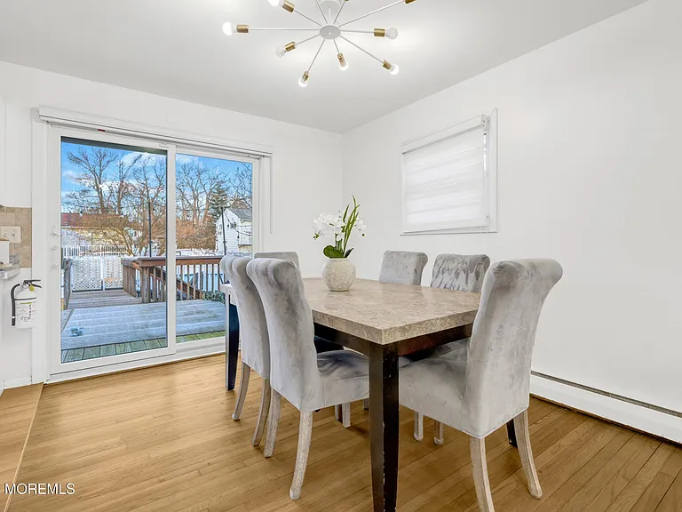 1121 Darlene Ave — Photo 5