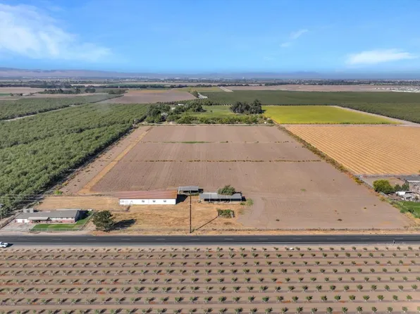 21913 S Airport Way, Manteca, CA 95337