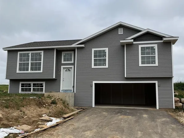 111 Dexter Drive, Cambria, WI 53923