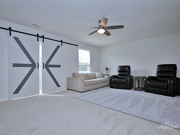 5th image of 1422 Lakeridge Ct