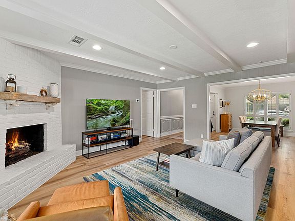 5th image of 10626 Holly Springs Drive