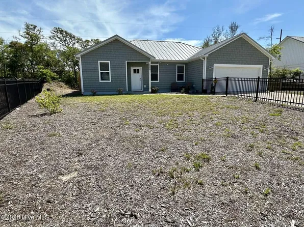 108 Evergreen Lane, Pine Knoll Shores, NC 28512