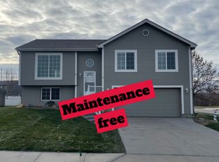 18977 Cinnamon St, Omaha, NE 68135